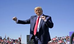 بايدن ساخرا من رقص ترامب: ما خطب هذا الرجل؟